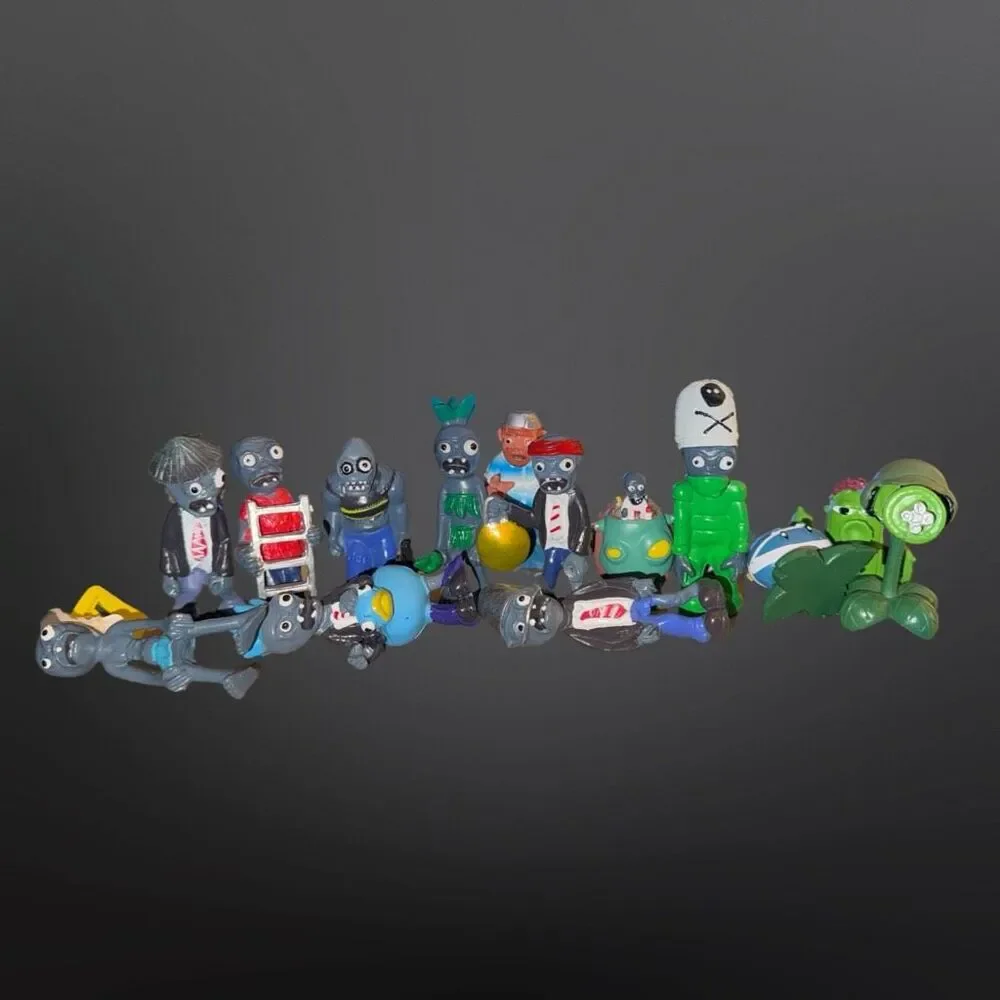 Planet Vs Zombies PVC Cake Toppers Figures B21